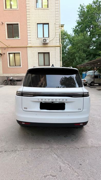 Leapmotor C16 comfort 1 позиция