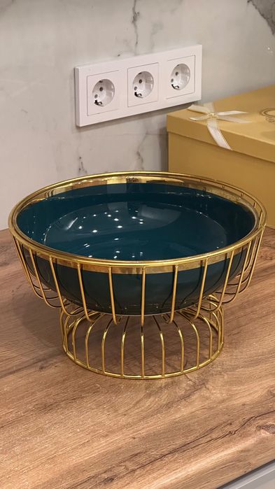 Продам посуду (сервисы)
