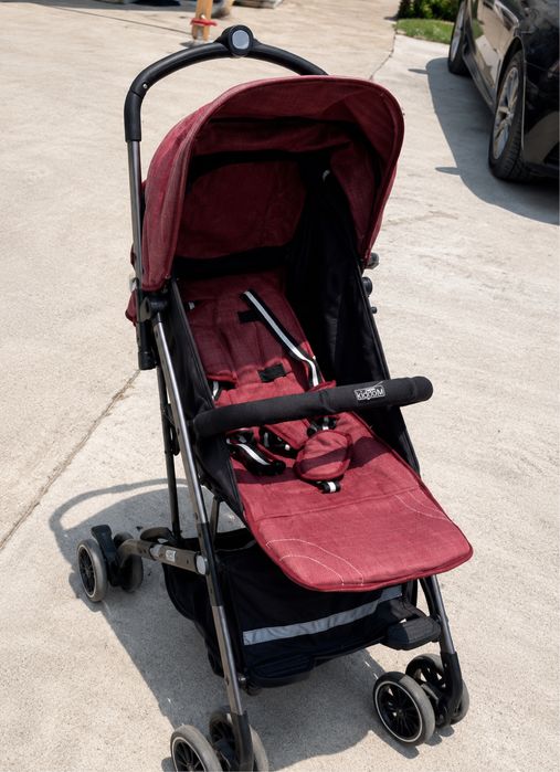 Carucior aproape nou + husa de calatorie tip ghiozdan