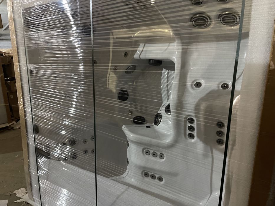 Джакузи  градинско ново 2 год, гаранция  , музикална система