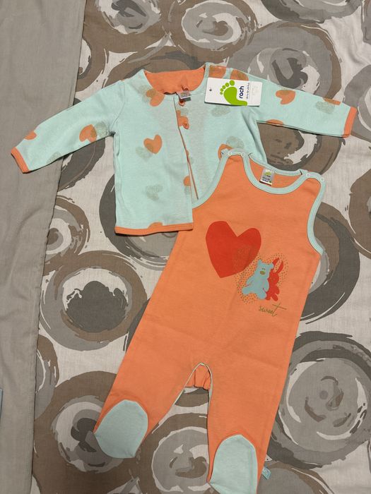 Нов комплект за бебе от 2 части Rach ромпър и връхно