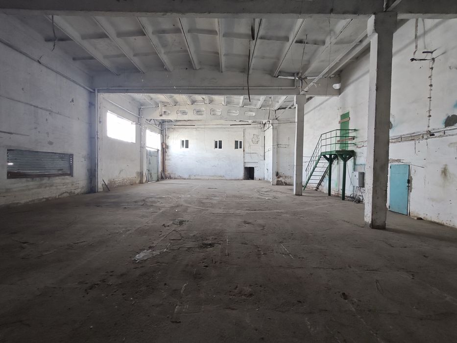 Сдаётся территория под аренду в г. Бухара(Файзобод масжид) 60 соток.