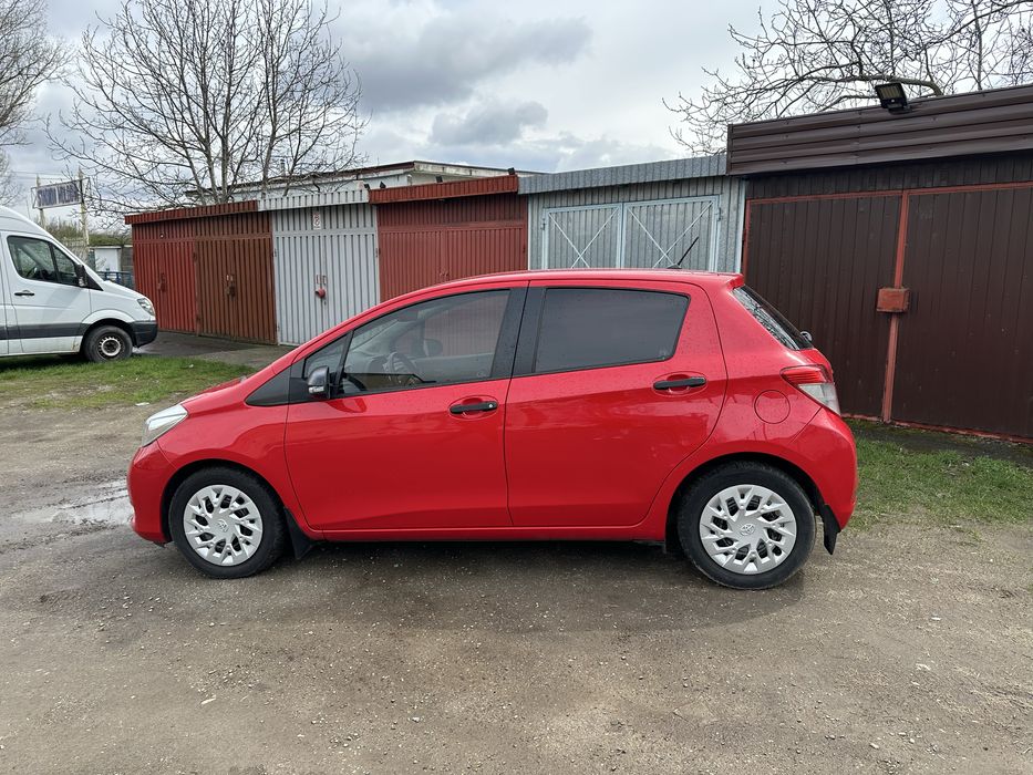Toyota Yaris  2012 / 1.3 benzinǎ