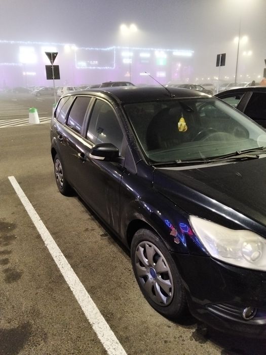 Vând sau schimb Ford focus