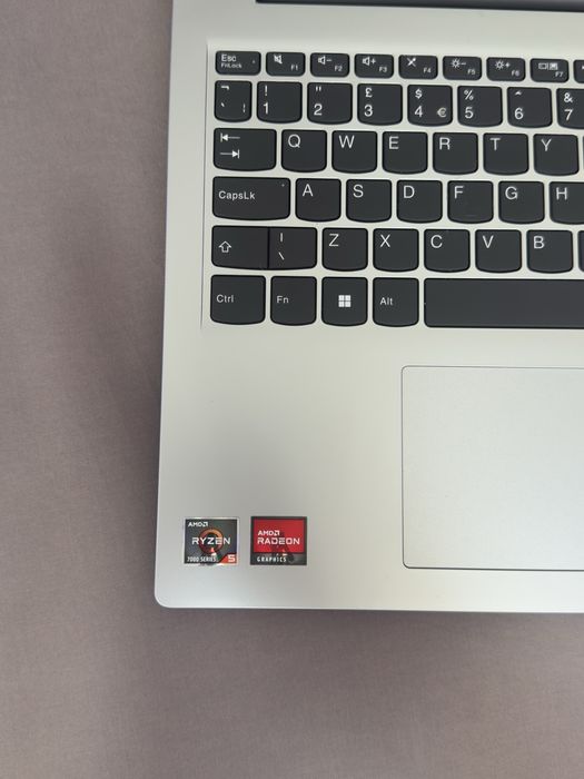 Laptop Lenovo Idealpad 1