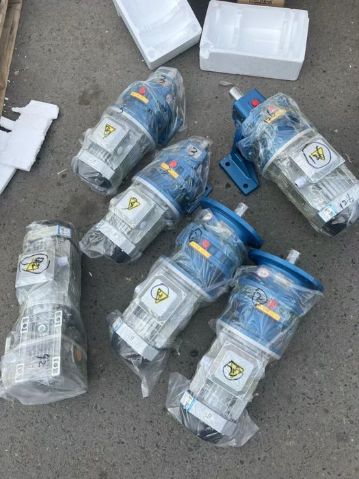 Редукторы  Червячные моторы