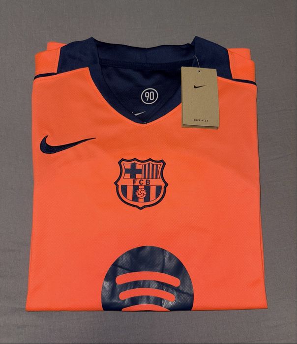 Футболен екип на Barcelona. 2025/2026