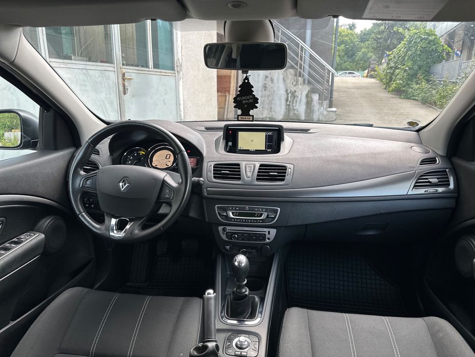 Renault Megane/1.5 dci/ Succes Energy/Istoric complet/ Scaune incalzite/Spalatoare faruri