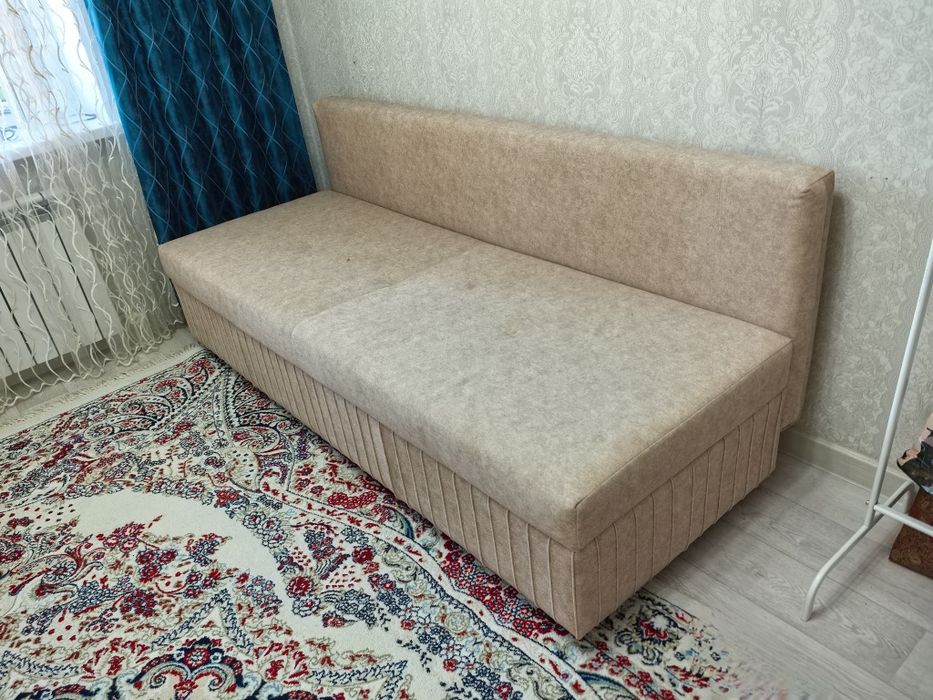 Қолданыста 2 ай болған диван