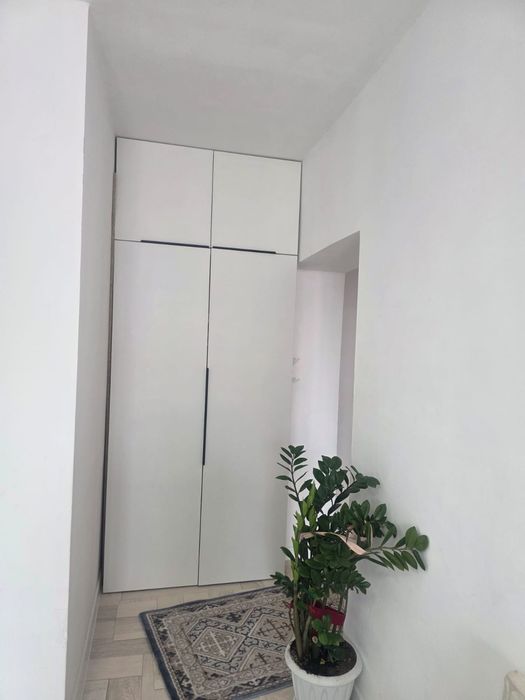 Продам двух комнатный квартира