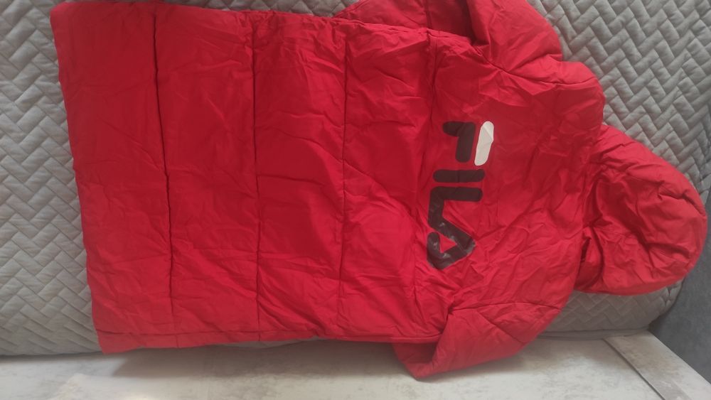 Продам зимнию куртку