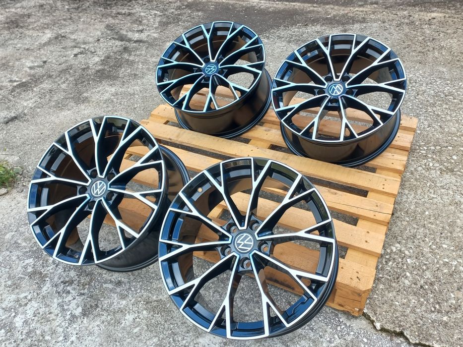 18"Vw GTI GTD 8ж ет45 Golf Passat Tiguan Touran Seat Škoda Black Polis