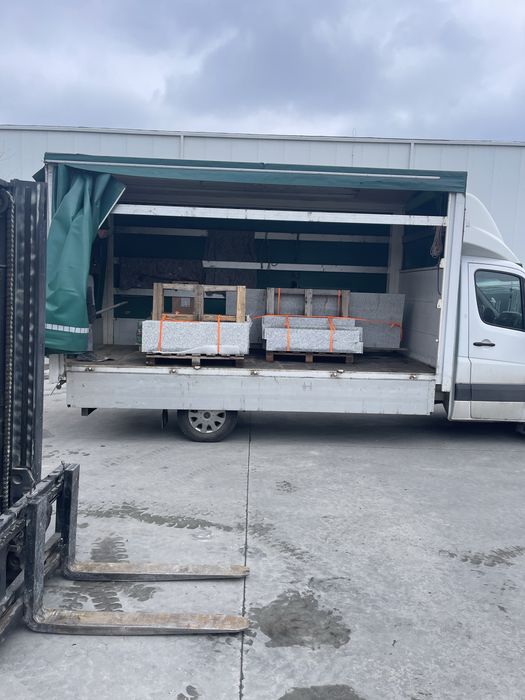 Inchiriez dube 3,5 t Transport Marfa Autoutilitare cu lift