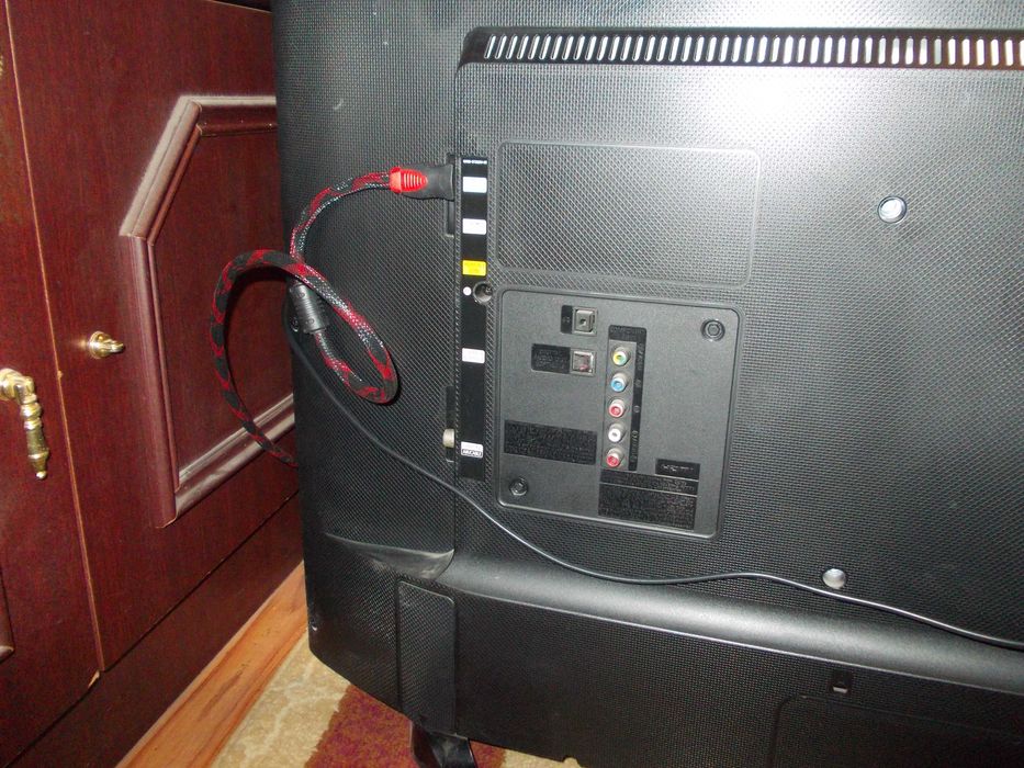 Televizoare Smart cu android si Led si piese laptop DELL Acer Asus