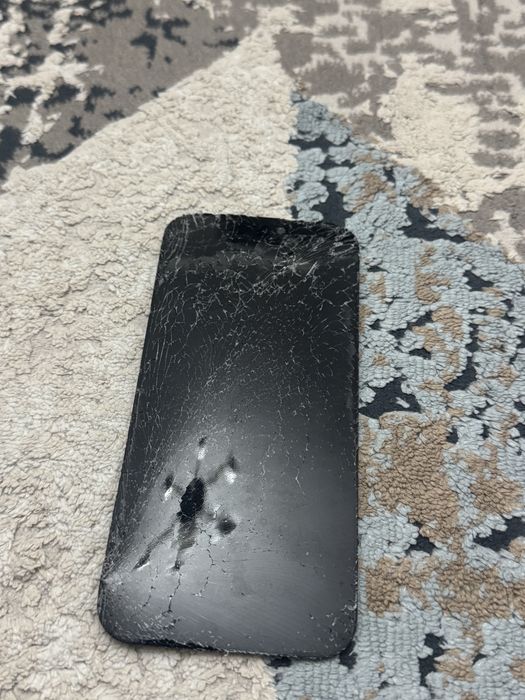Дислпей На Iphone 16 pro max и 14Pro max