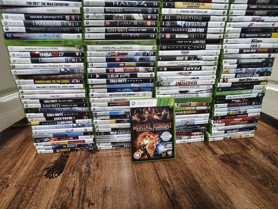 Joc Xbox 360 Mortal kombat komplete edition