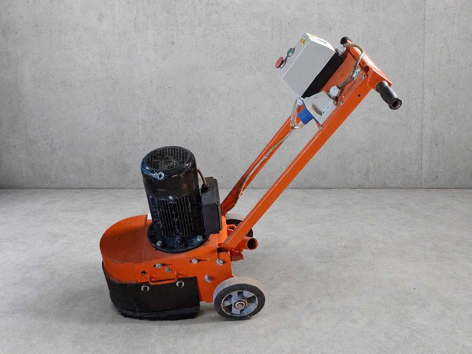Mașină șlefuit si frezat beton mozaic Trelawny TCG250 230V – recondiționată, garanție