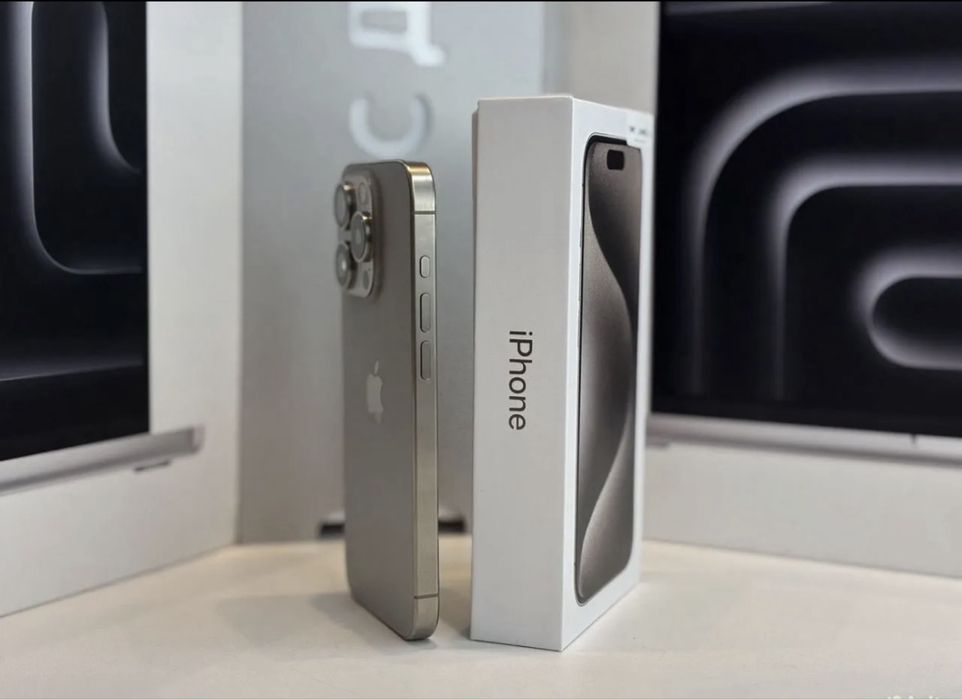 iPhone 15 Pro в иделаьном состоянии