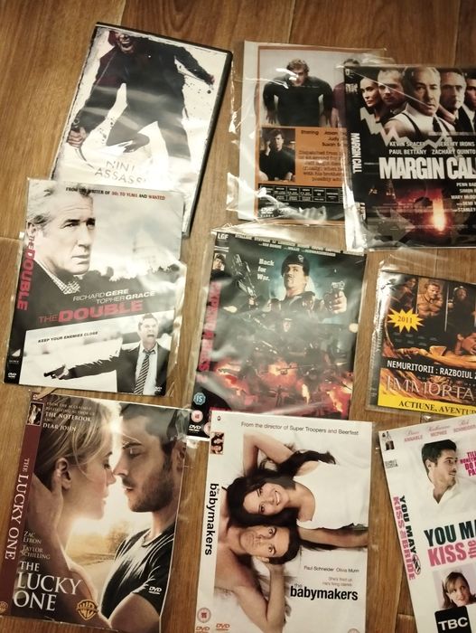 Dvd-uri filme titrate în limba română, engleză și franceză