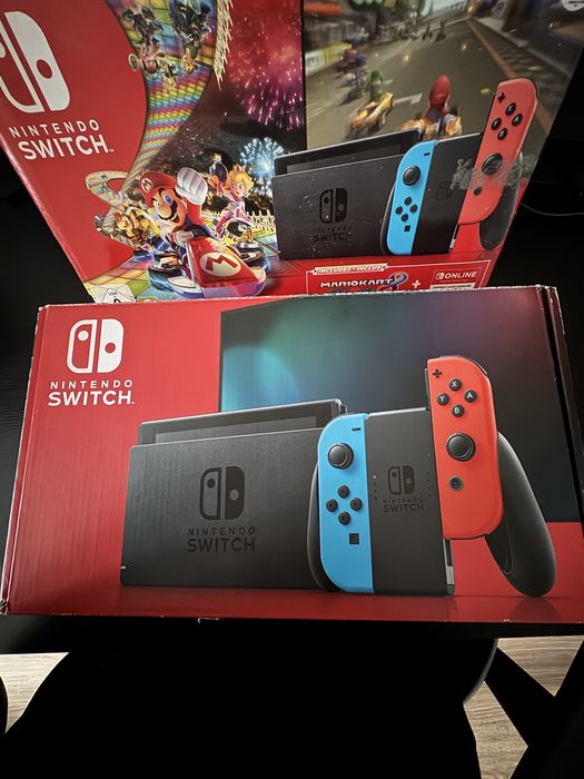 Nintendo switch ,mario kart deluxe+online