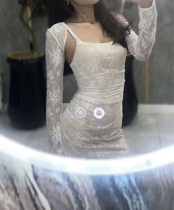 :  Красивое кружевное платье, нежный цвет, размер s