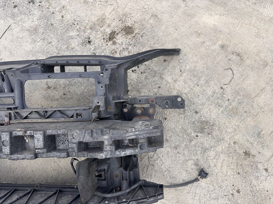 Очиларка (маска ) голф 5 гти / vw golf 5 gti