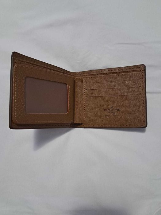 Portofel LV-calitativ