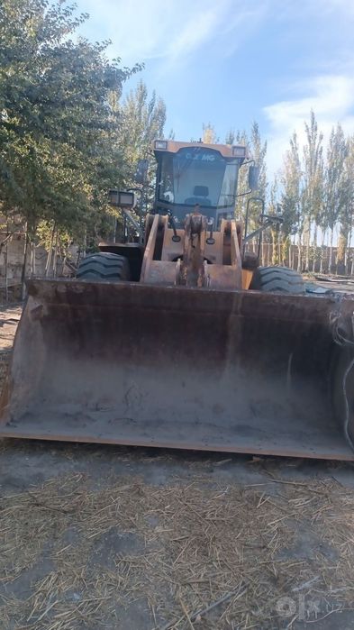 Продается погрузчик. 3куб