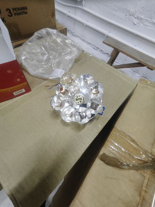 Потолочные светильники, споты ,софиты