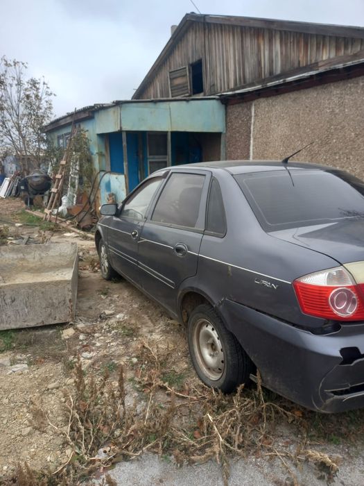 Продам срочна машину