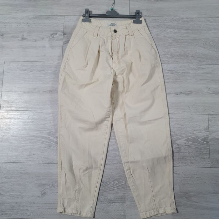 Blugi cu talie înaltă