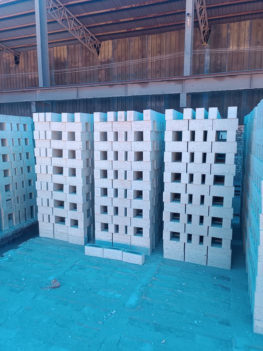 Pishgan gʻisht keramika