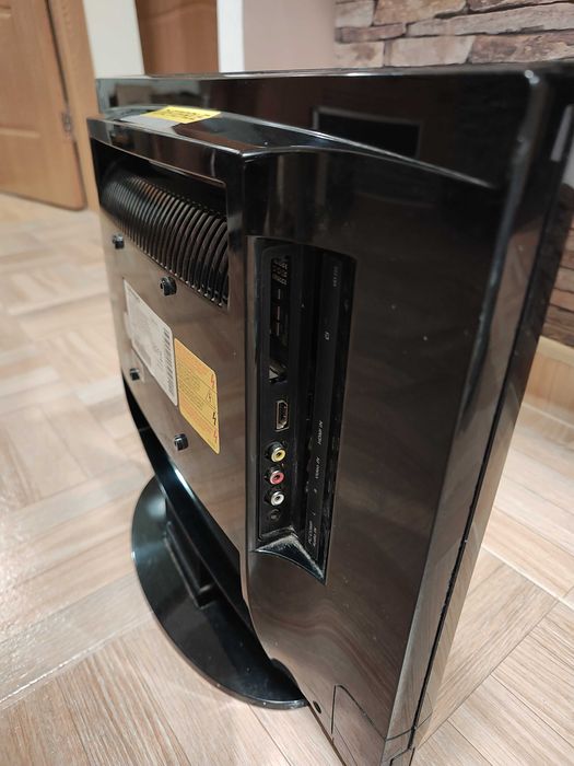 Monitor / tv Grunding  defect