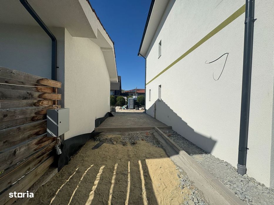 Casa tip duplex P+E+Pod 200 mp utili - Floresti