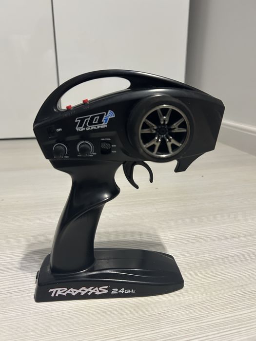 Masinuta TRAXXAS Rustler 4x4 VXL