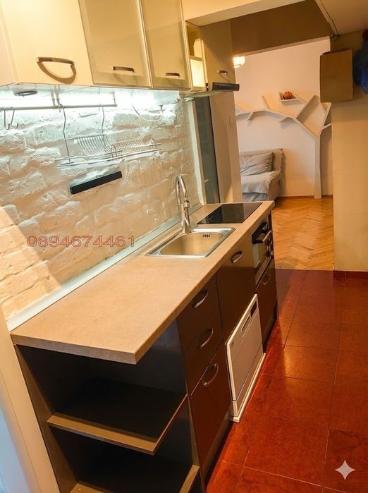 Продава 3-стаен апартамент в жк. Изток от собственик