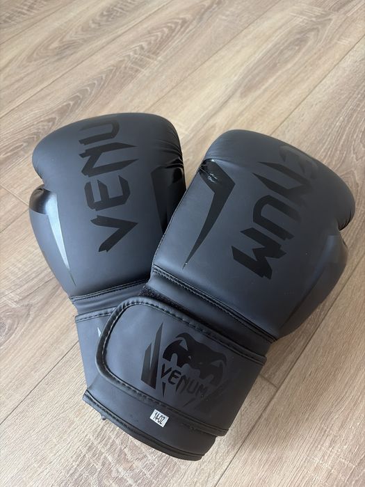Бокс Перчатки размер 14 OZ