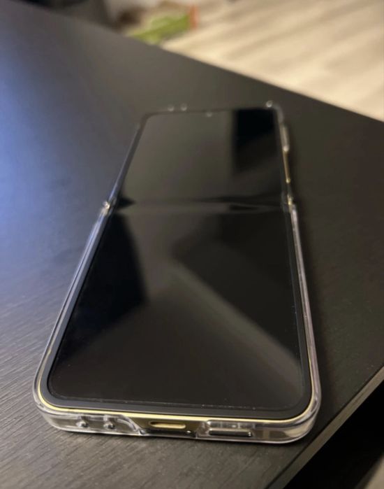 Samsung galaxy Z-flip 6 Olympic edition negociabil
