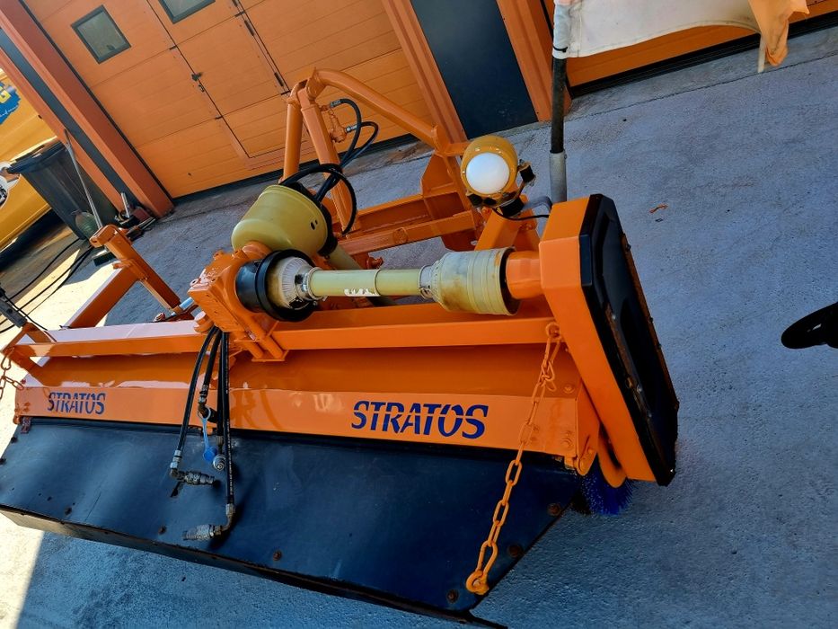 Perie mecanica sau hidraulica ptr unimog maturatoare