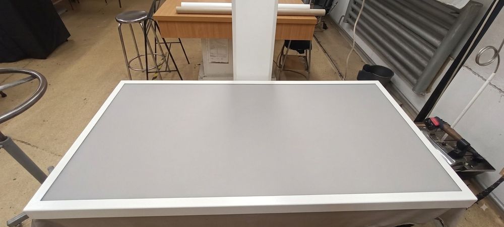 Продавам професионални шевни машини и гладачни преси