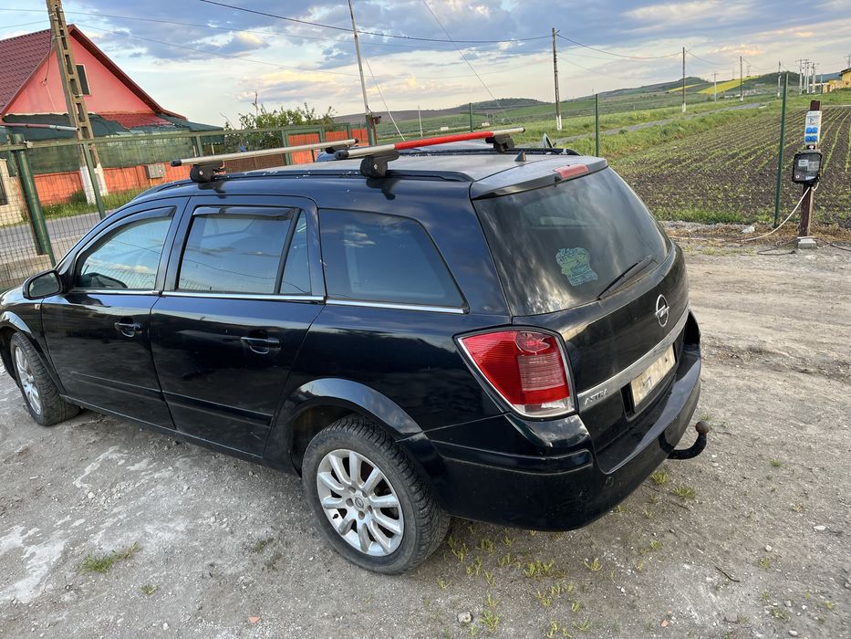Piese Opel Astra H EUROPA an 2007 motor 1.7 CDTI perfect functional.jante aluminiu bara fata capota faruri turbo injectoare