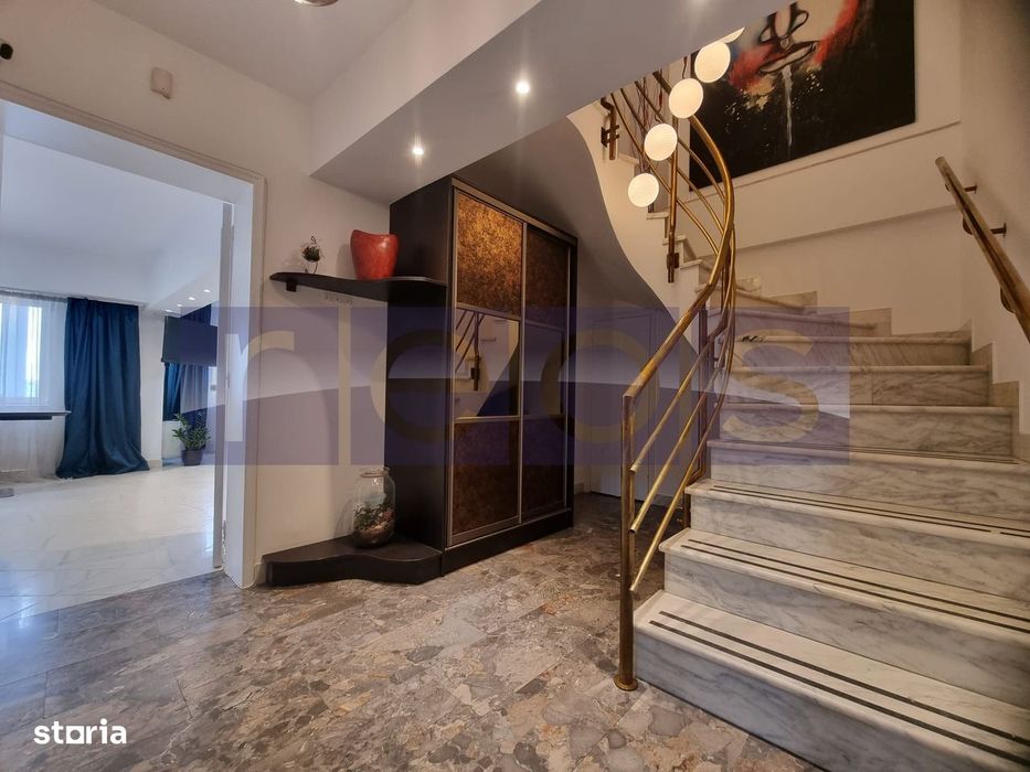 Vanzare- 3 Camere-Penthouse -Unirii