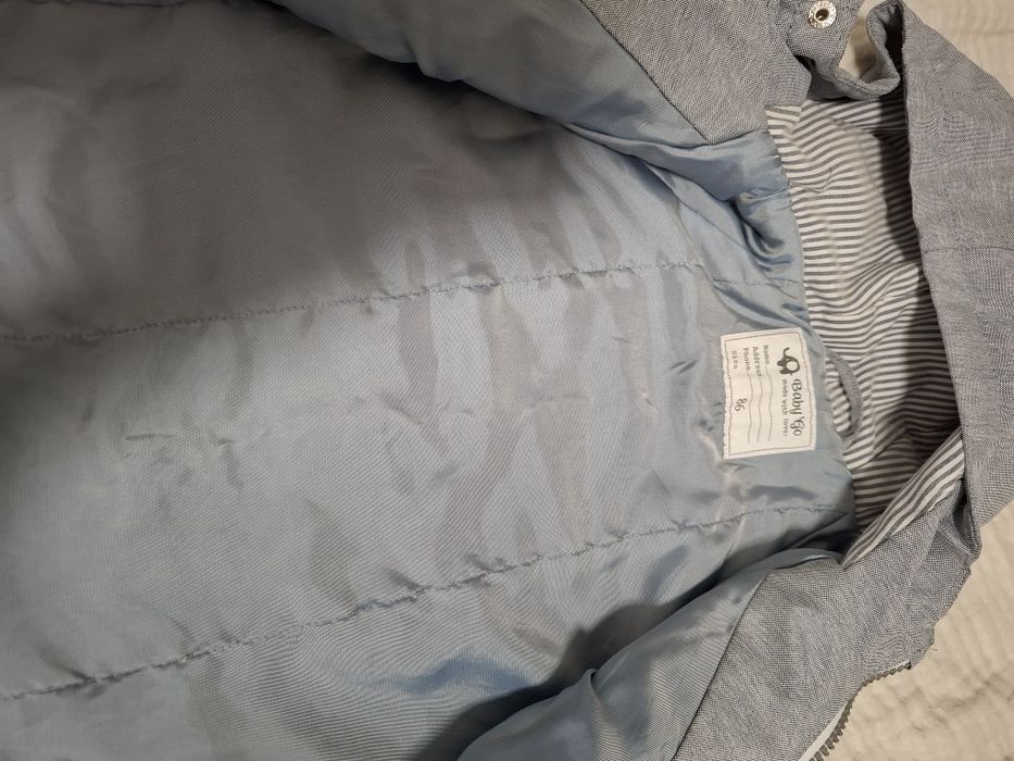 Продам осенне весенние куртку