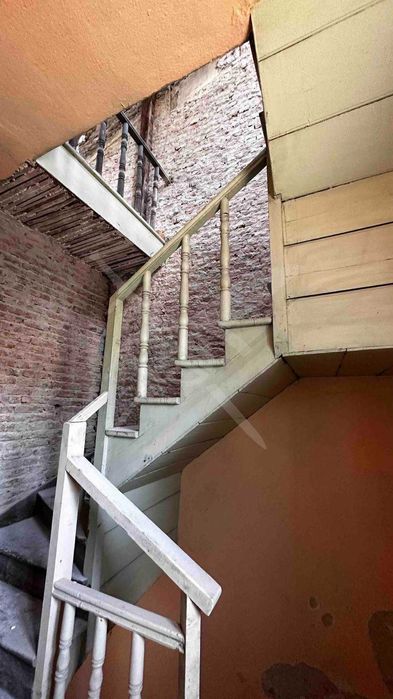 Продава се Къща в Варна, Гръцка махала - 268 кв.м за 1941 €/кв.м - Снимка #9