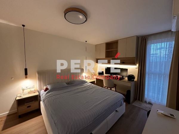 Дава се под наем Тристаен апартамент в Бургас, Изгрев - 98 кв.м за 1050 € - Снимка #2