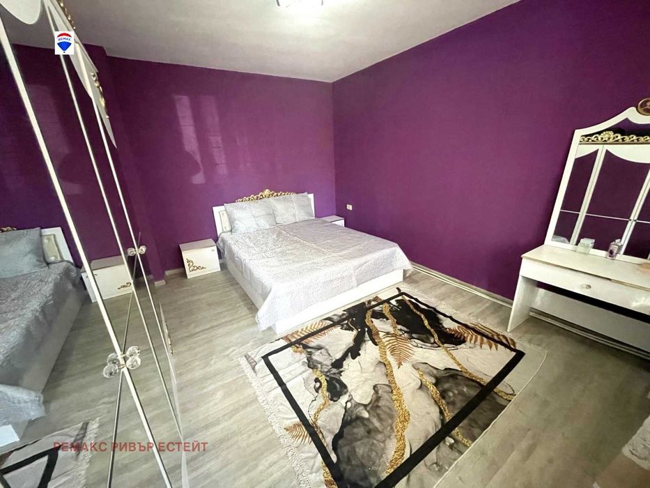 Продава се Тристаен апартамент в Русе, Здравец - 70 кв.м за 1623 €/кв.м - Снимка #2