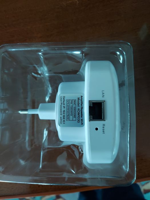 Vând Amplifier / Repeater semnal  Wi-Fi