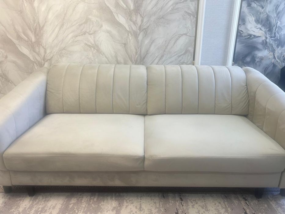 Продам диван в хорошем состоянии