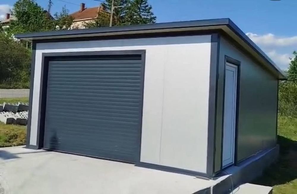 Garaj metalic din panouri sandwich 4.3 x 7m