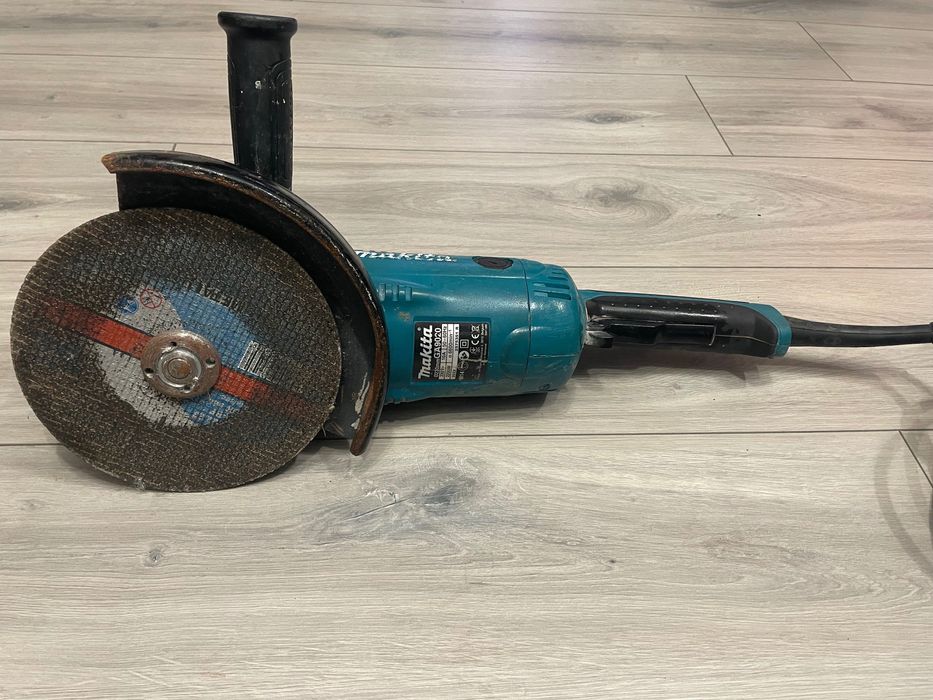 Ъглошлайф Makita